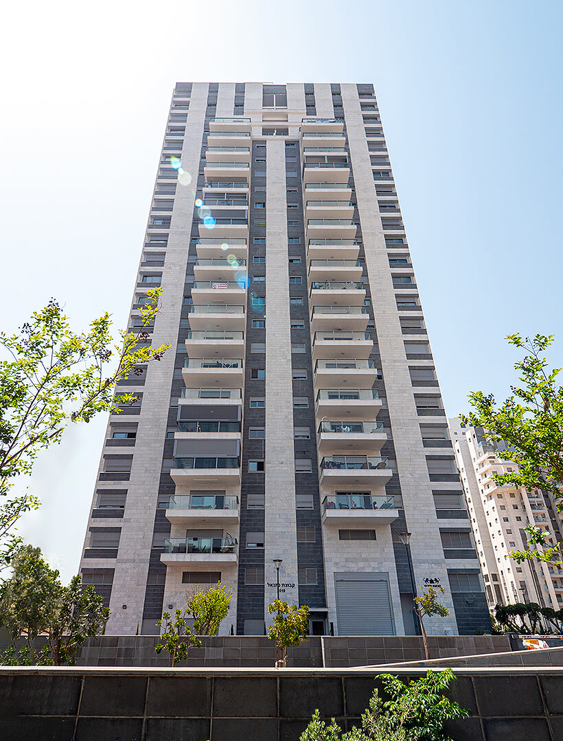 Netanel Tower On The Boulevard- Holon